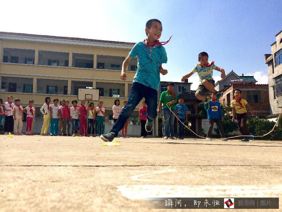 一名体育教师镜头中的孩子们