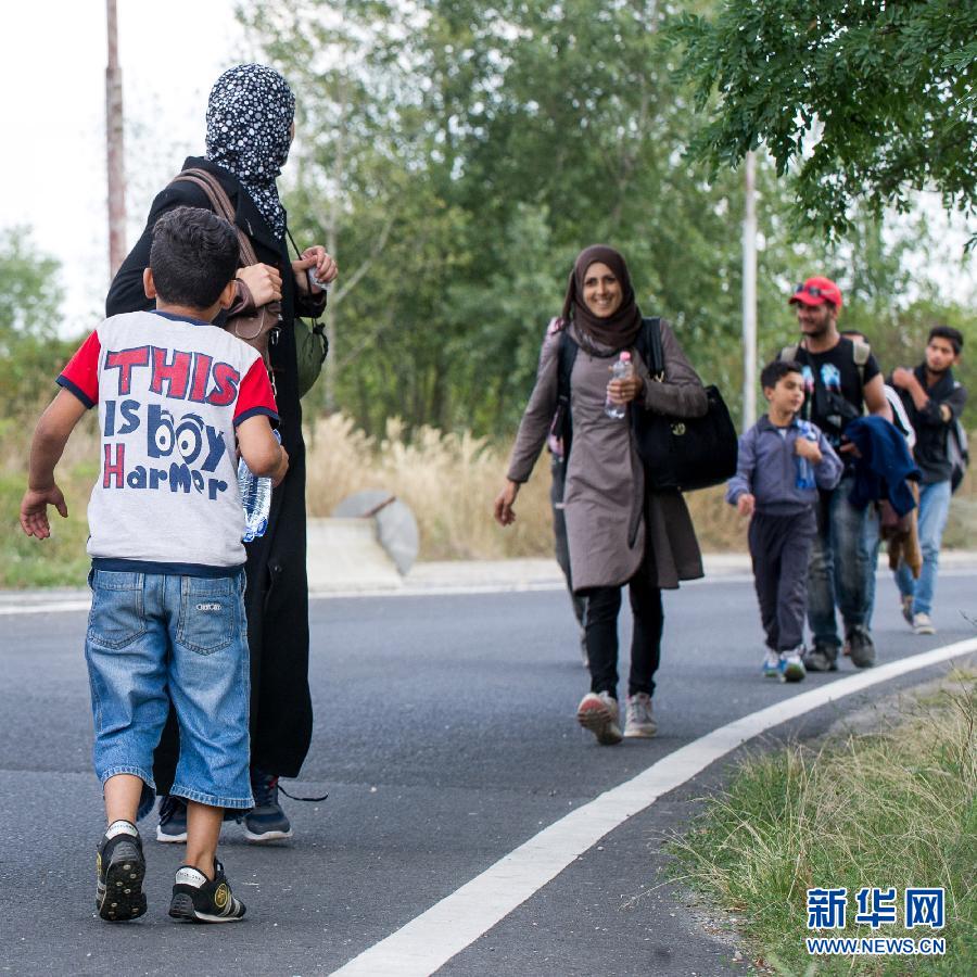 欧洲难民潮：逃难路上的孩子