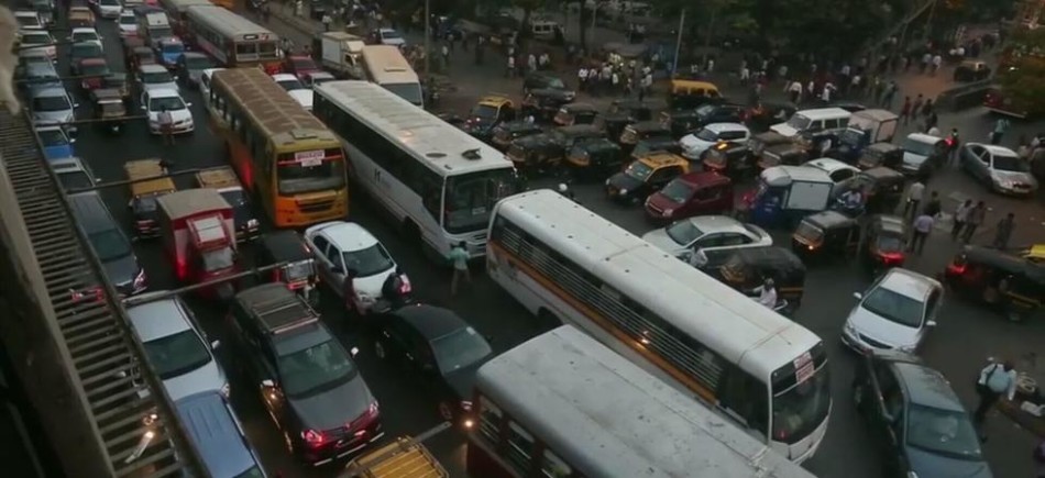 印度高速公路堵车景象