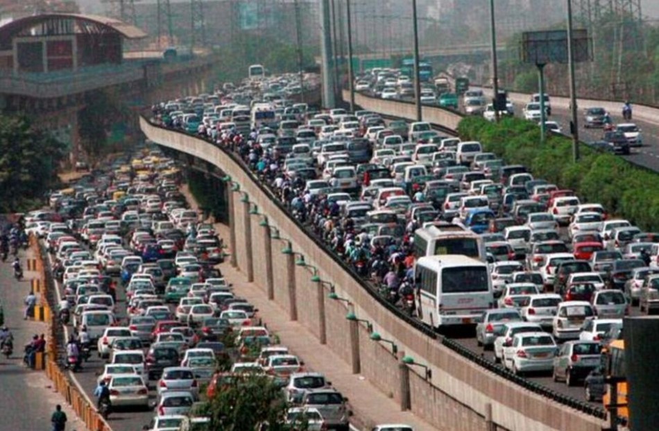 印度高速公路堵车景象
