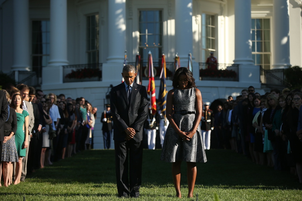 奥巴马携米歇尔带领美国为纪念9·11默哀