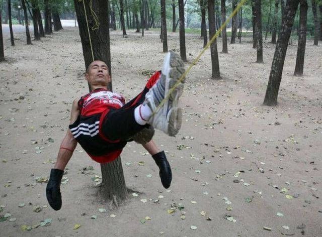 亚洲青年的雷人时尚