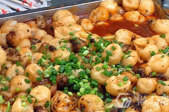 冰镇麻辣烫很黑暗？弱爆！高校食堂神级黑暗料理大盘点[图集]