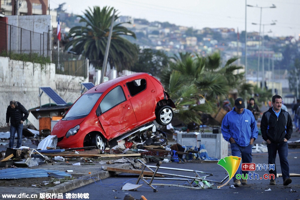 智利8.3级地震已致8人死亡 海啸袭击百万人疏散