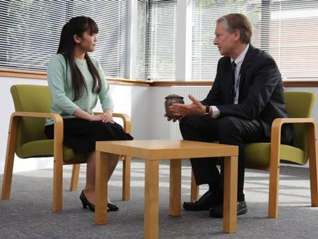 日本真子公主低调赴英国留学 院长希望其留校