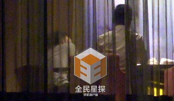 谢霆锋庆35岁生日 众人面前献吻王菲