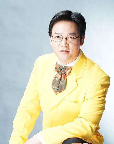 广东名嘴陈维聪涉古董诈骗2亿 揭其过往奢侈生活