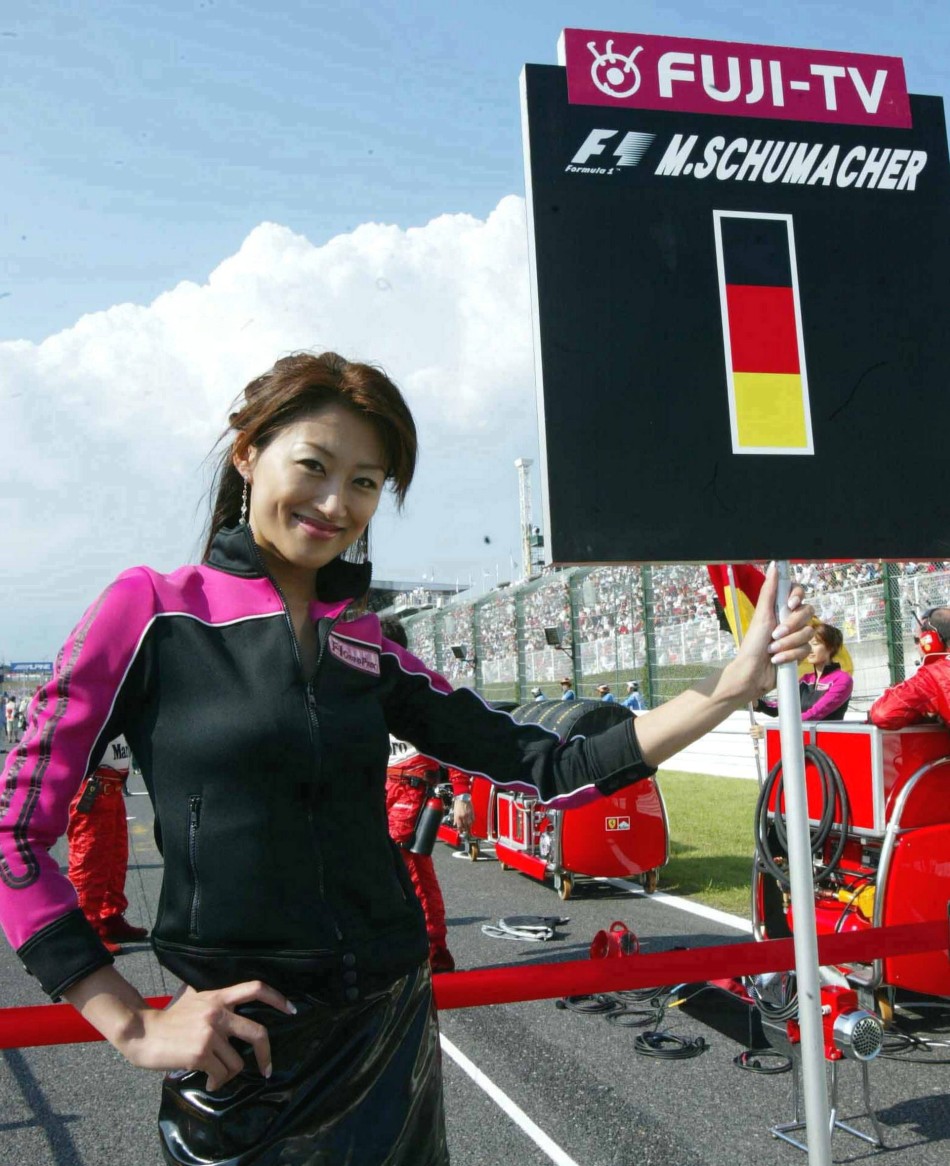 F1日本站历届赛车女郎