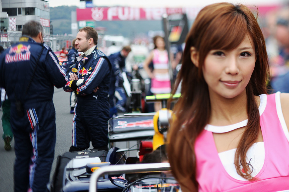 F1日本站历届赛车女郎