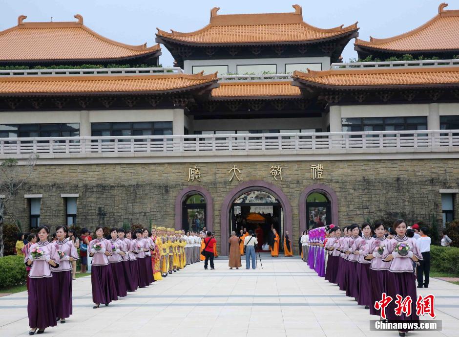 中秋月圆 重庆关岳庙岳飞铜像在台湾佛光山安座