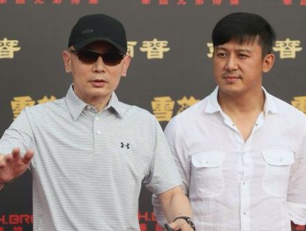 王菁何炅恋情曝光疑备孕 揭秘体娱圈隐秘恋情