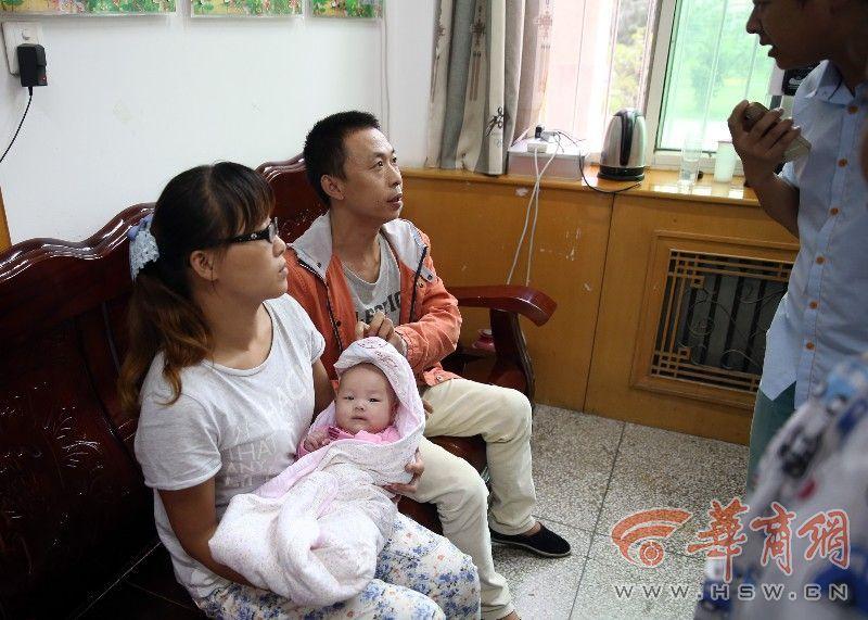 西安夫妻捡到弃婴送福利院 一月后想看孩子被拒