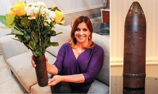 英国女子误将一战未爆炸弹当花瓶30年