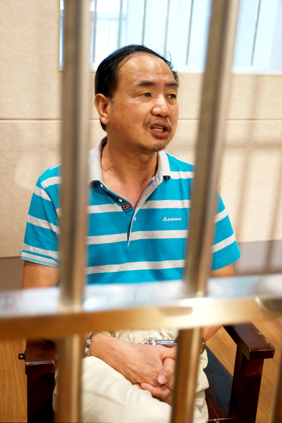 “副厅级”贪官变农民工 逃亡5年终落网