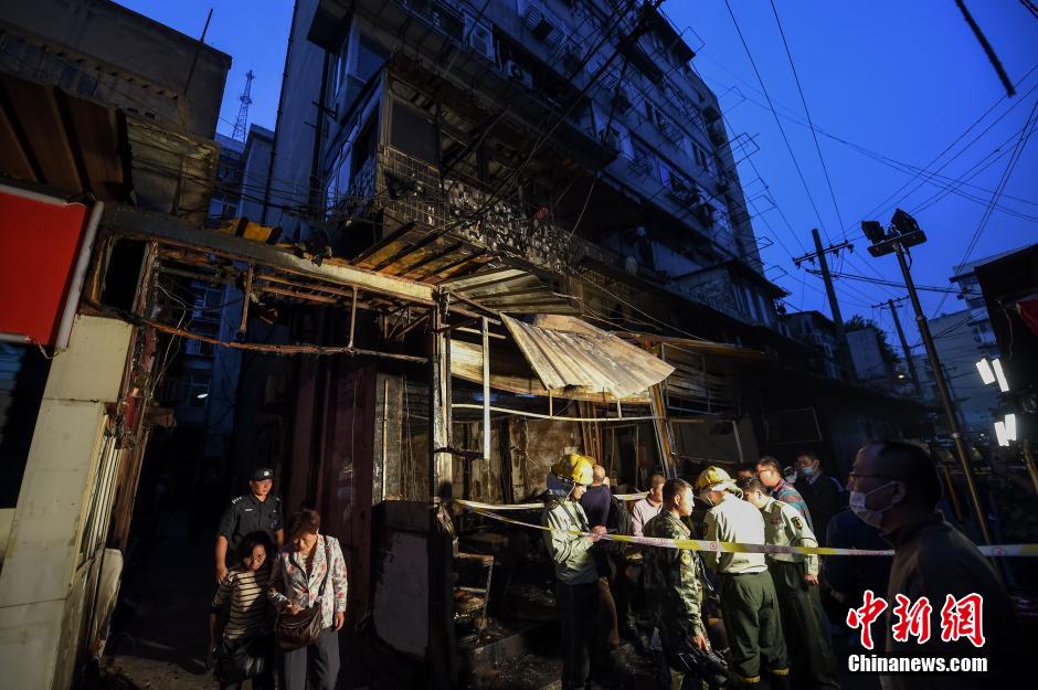 安徽芜湖液化气罐爆炸事故 已致17人遇难