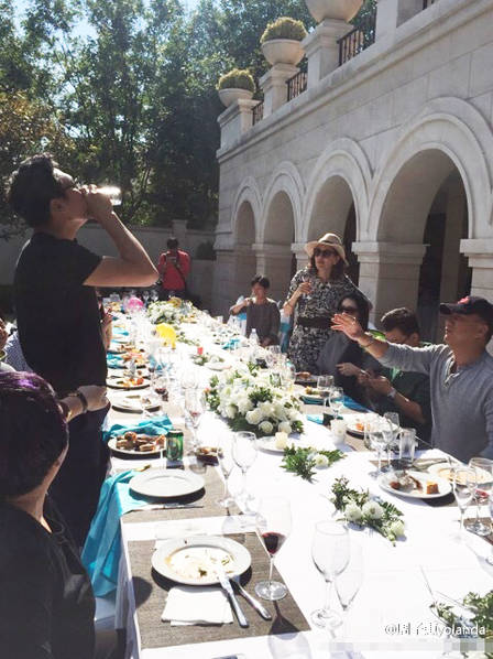 刘烨为爱子诺一办盛大生日会 夏克立邹市明换妻互吻