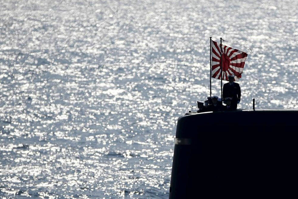 安倍参加日本海上自卫队阅舰式 要求