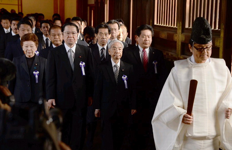 日本70名国会议员参拜靖国神社