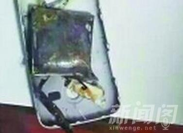  打完电话手机爆炸  网购手机有风险[1]- 中国日报