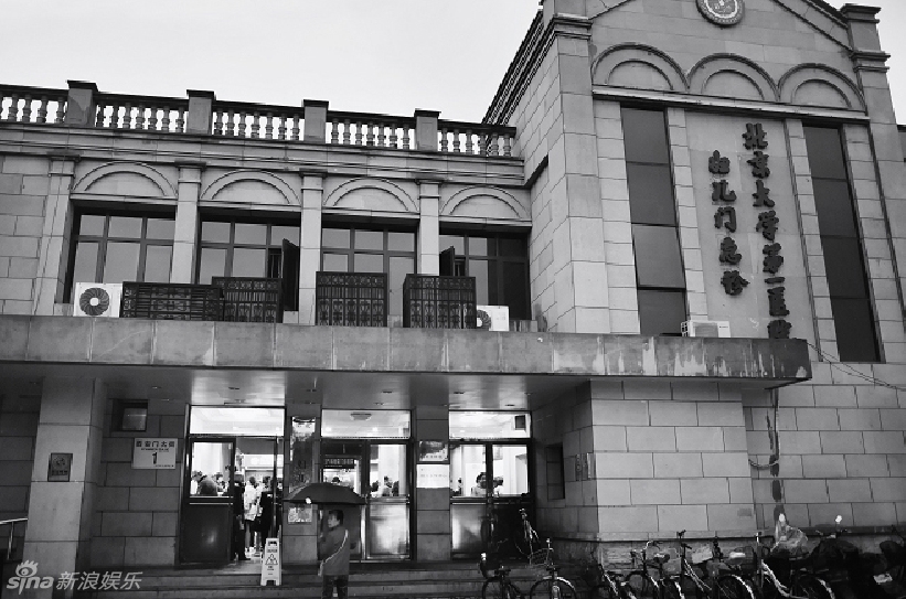 陆川曝光妻子胡蝶生产全纪录：爱你和孩子