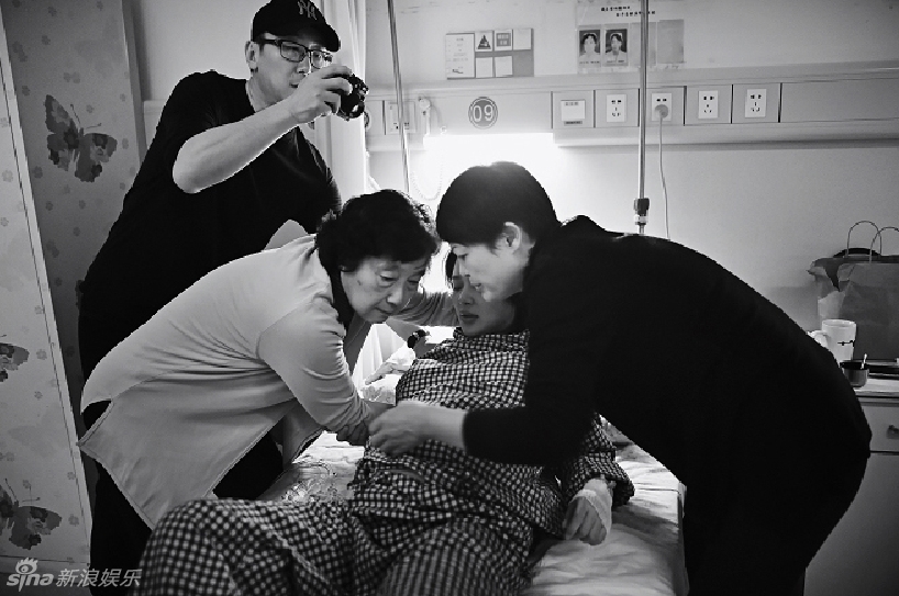 陆川曝光妻子胡蝶生产全纪录：爱你和孩子