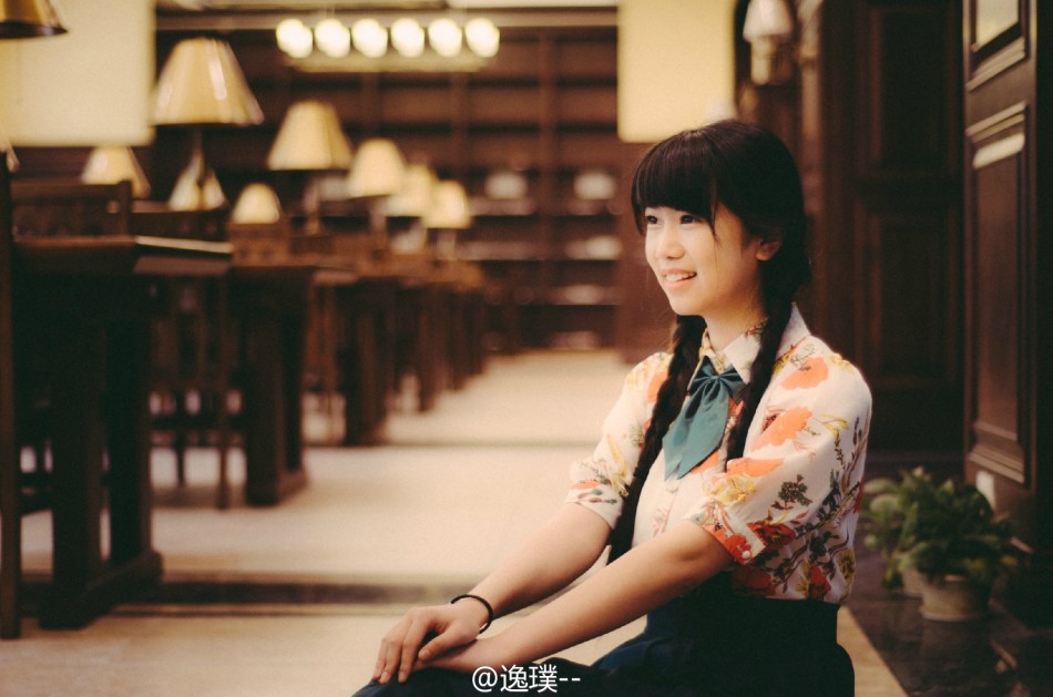 重庆大学“民国风图书馆”古典温馨