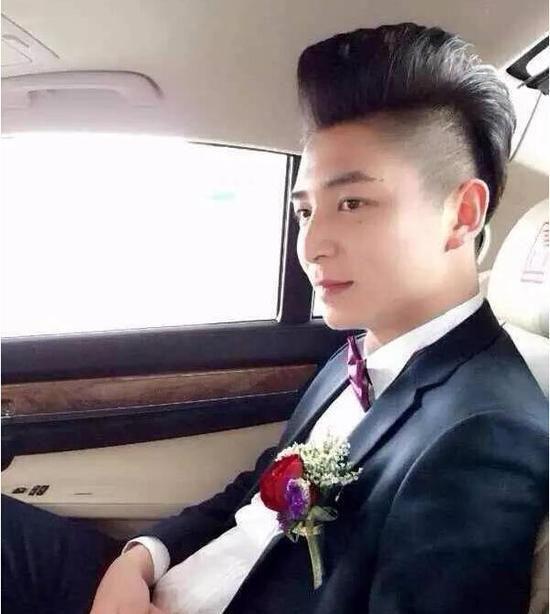 交警帅到交通堵塞 盘点爆红网络民间男神