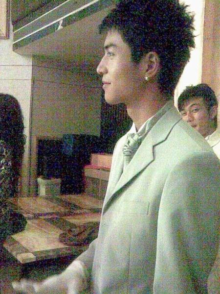 交警帅到交通堵塞 盘点爆红网络民间男神