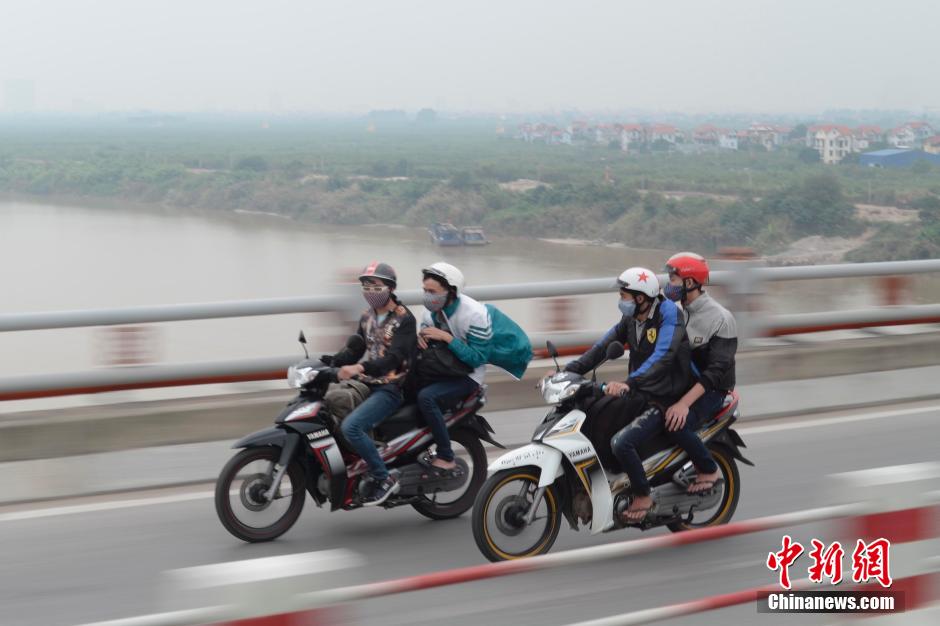 摩托车上的“越南速度”