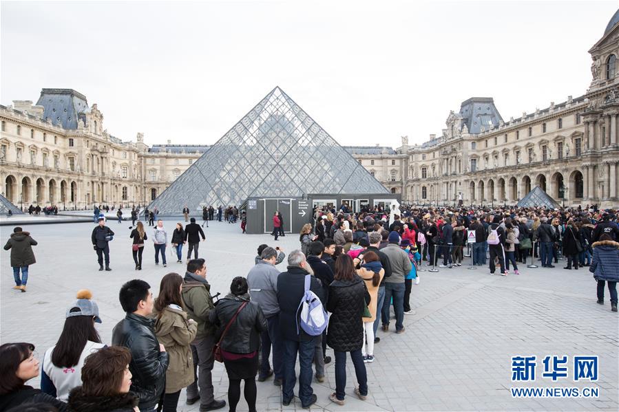 巴黎卢浮宫等主要公共场所重新开放