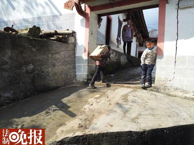 宜宾首富绑架案死者家中超生五弟妹均黑户