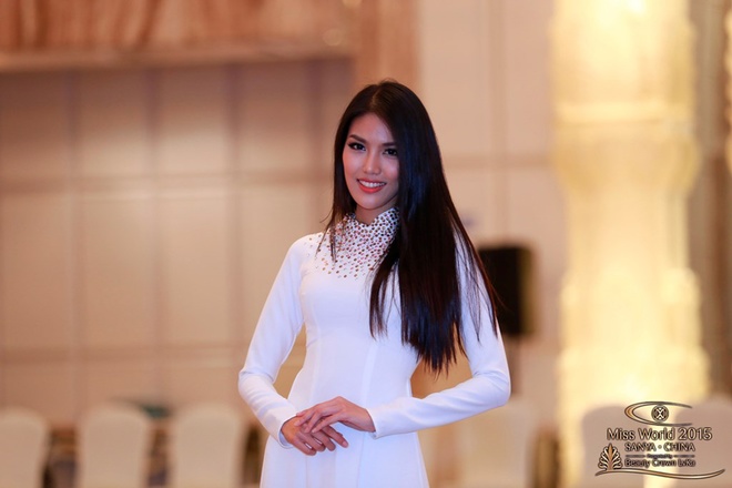 越南美女亮相中国海南2015世界小姐大赛