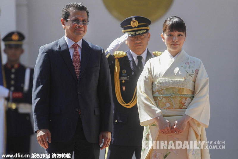 日本真子公主首访海外 和服典雅端庄