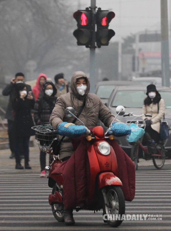 北京首次启动空气重污染红色预警