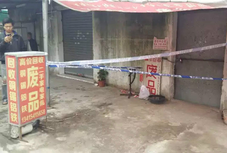 广东未成年姐弟出租屋遇害 姐姐赤身疑遭性侵