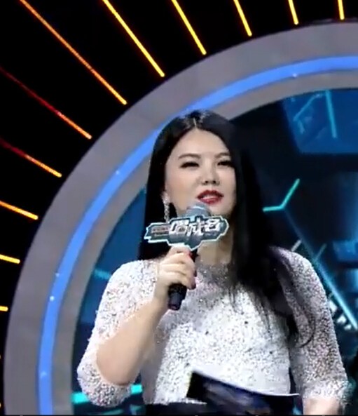 李湘主持节目近照曝光变更肥