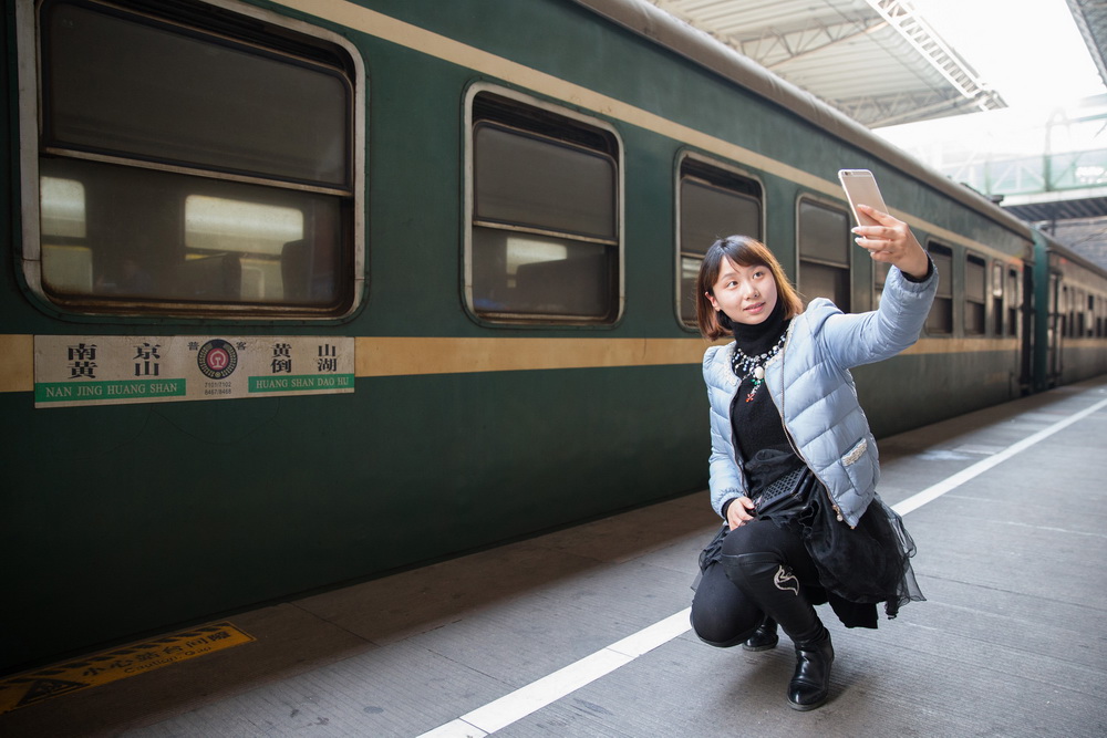 南京最后一趟“绿皮火车”将停运 告别“小清新之旅”
