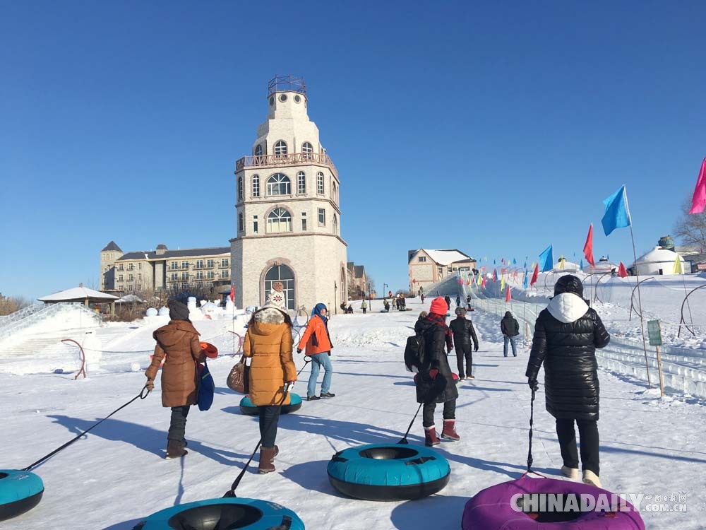 “冰雪之冠”黑龙江 雪地温泉70℃温差鲜体验