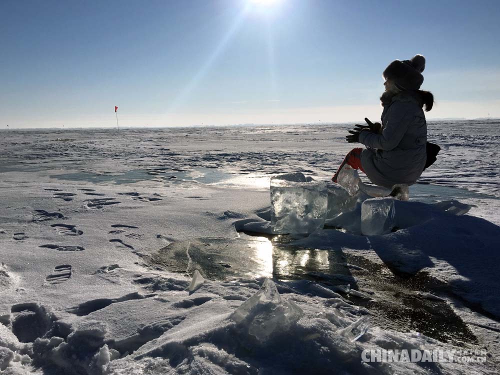 “冰雪之冠”黑龙江 雪地温泉70℃温差鲜体验