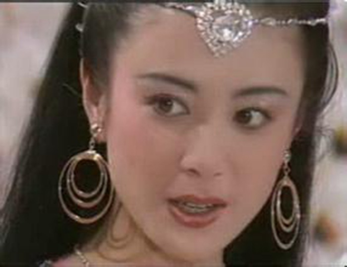 昔日最美“妖后”如今长这样，她51岁了……