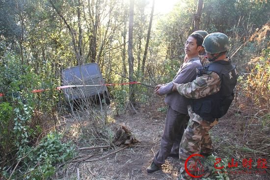 妻子出轨兄弟 男子枪杀6人获死刑