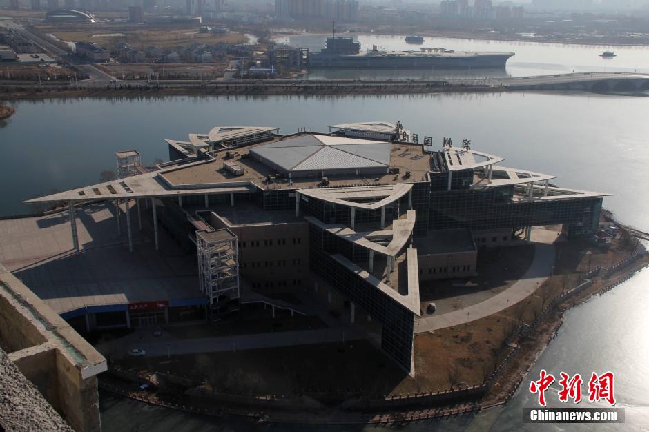 山东滨州现“五角大楼” 总面积超十万平米