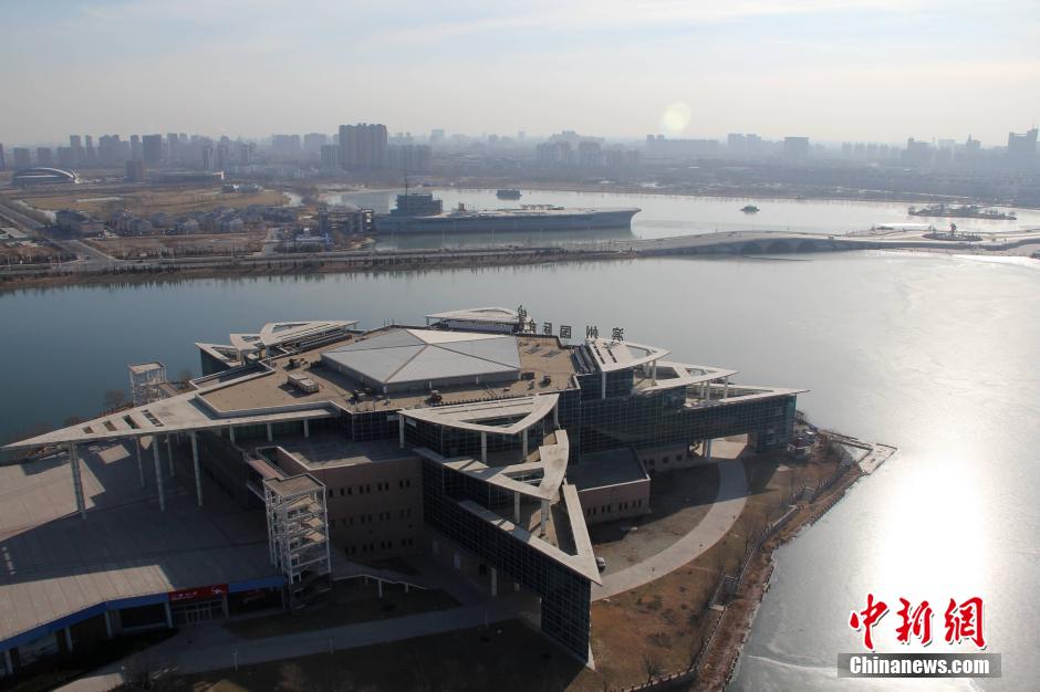 山东滨州现“五角大楼” 总面积超十万平米