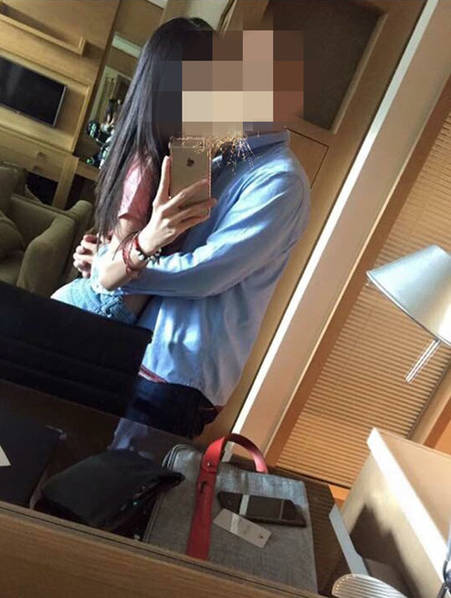 已婚男校长与女学生恋爱 两人房照流出