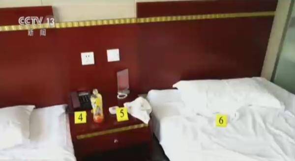 女大学生坠亡全程监控曝光