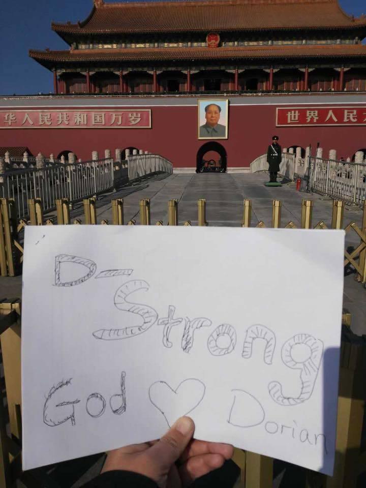 美国癌症男孩死前欲扬名中国 网友助圆梦