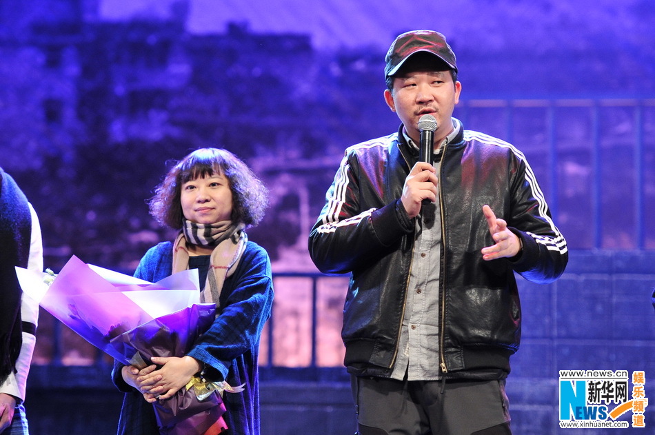 《左耳》舞台剧预演 饶雪漫亲临现场助阵
