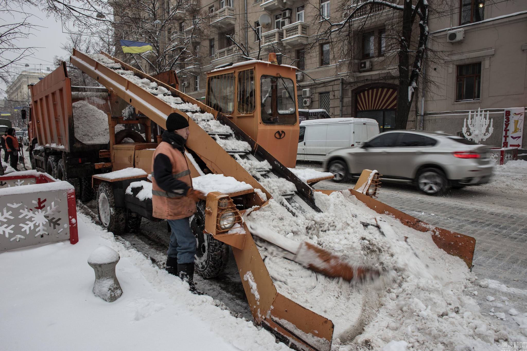 乌克兰有居民冻死街头 暴雪寒流或影响中国