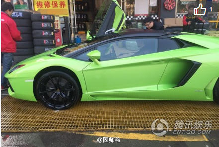 塘主张翰开豪车外出 打造现实版的霸道总裁