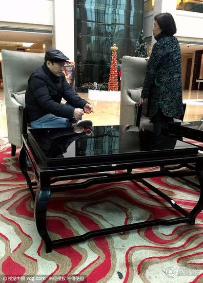 塘主张翰开豪车外出 打造现实版的霸道总裁